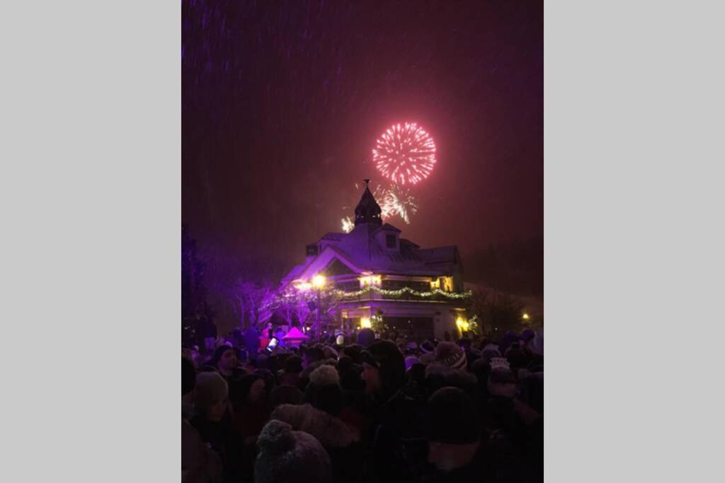 Apartament The Mountainside By Escapades Tremblant Mont-Tremblant Zewnętrze zdjęcie